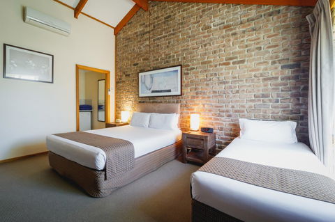 The Lodge By Manna - Australia Accommodation 8
