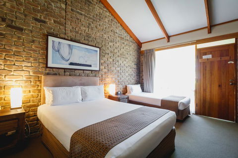 The Lodge By Manna - Australia Accommodation 9