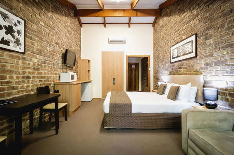 The Lodge By Manna - Australia Accommodation 1