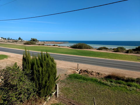 Seafront Shack - Australia Accommodation 0