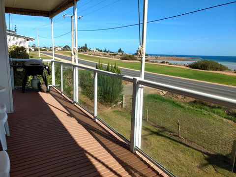 Seafront Shack - Australia Accommodation 10