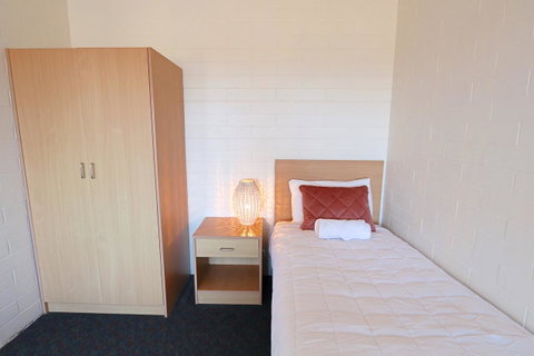 Harbour View Motel - Australia Accommodation 22