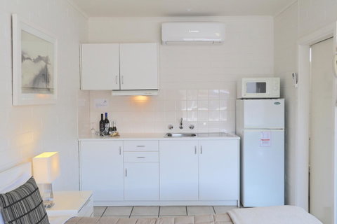 Harbour View Motel - Australia Accommodation 30
