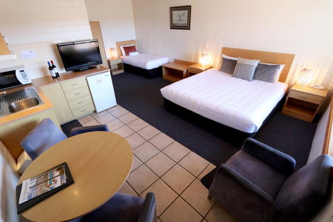 Harbour View Motel - Australia Accommodation 24