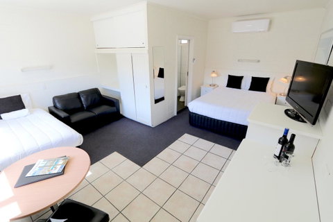 Harbour View Motel - Australia Accommodation 41