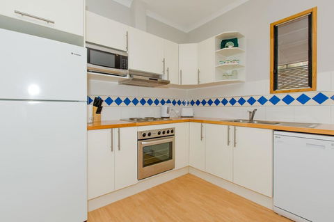 Desert Pea - Australia Accommodation 6