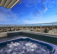 Glenelg Skyline Penthouse - Australia Accommodation
