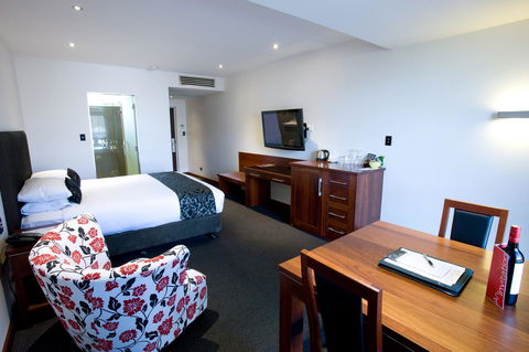 The Commodore - Australia Accommodation 35