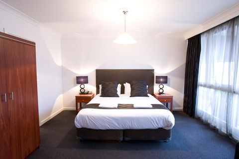 The Commodore - Australia Accommodation 7