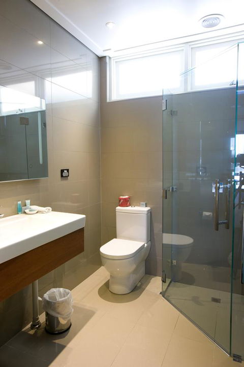 The Commodore - Australia Accommodation 36