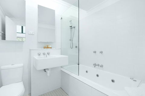 One Mile Retreat - Australia Accommodation 10