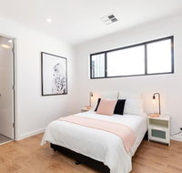 Brand new affordable luxury 3 bedroom 3 bathrooms house close to Adelaide city Chinatown beach Adelaide Airport - Australia Accommodation