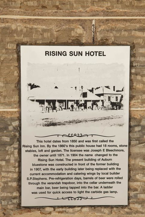 The Rising Sun Hotel - Australia Accommodation 3