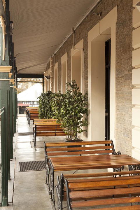 The Rising Sun Hotel - Australia Accommodation 1