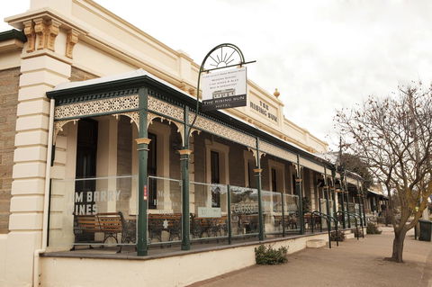 The Rising Sun Hotel - Australia Accommodation 10