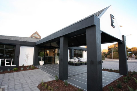 Ellen Hotel - Australia Accommodation 23