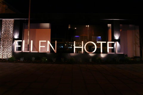 Ellen Hotel - Australia Accommodation 24