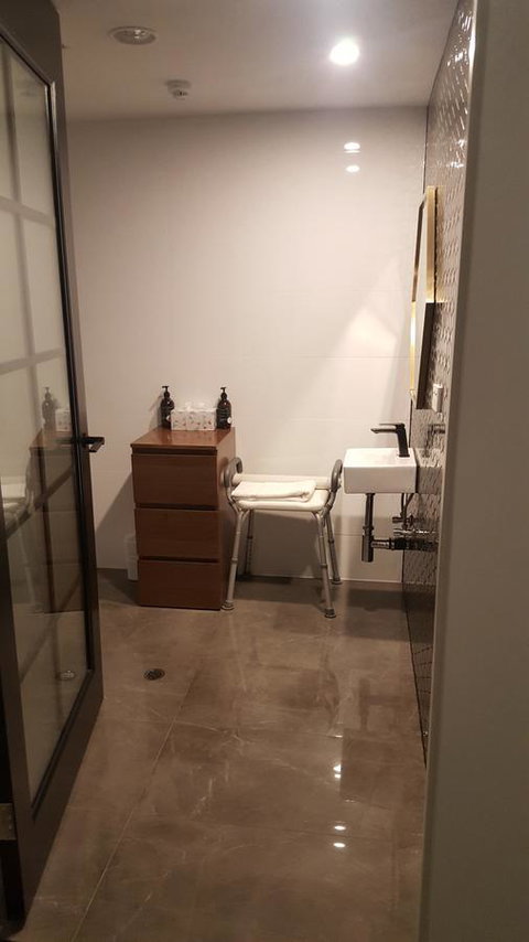 Ellen Hotel - Australia Accommodation 2