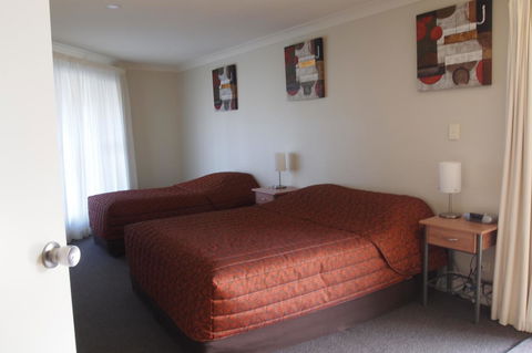 Alexander Cameron Suites - Australia Accommodation 23