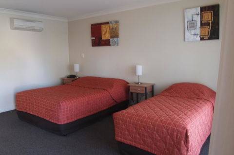 Alexander Cameron Suites - Australia Accommodation 28