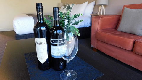 Alexander Cameron Suites - Australia Accommodation 14