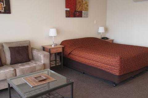 Alexander Cameron Suites - Australia Accommodation 25