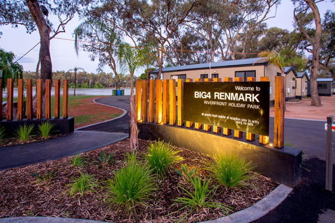 BIG4 Renmark Riverfront Holiday Park - Australia Accommodation 27
