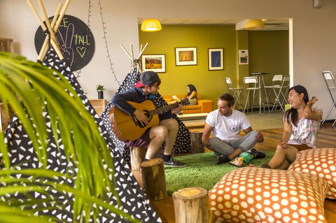 YHA Adelaide Central - Australia Accommodation 26