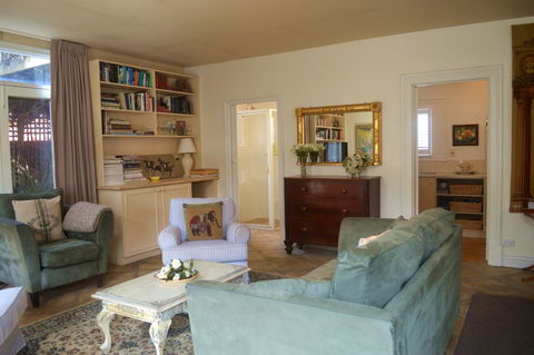 Athelney Cottage Bed And Breakfast - Australia Accommodation 0