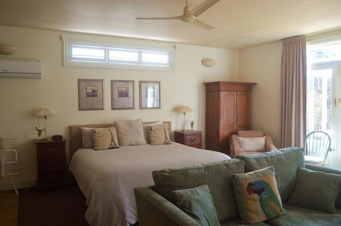 Athelney Cottage Bed And Breakfast - Australia Accommodation 17