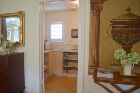Athelney Cottage Bed And Breakfast - Australia Accommodation 24
