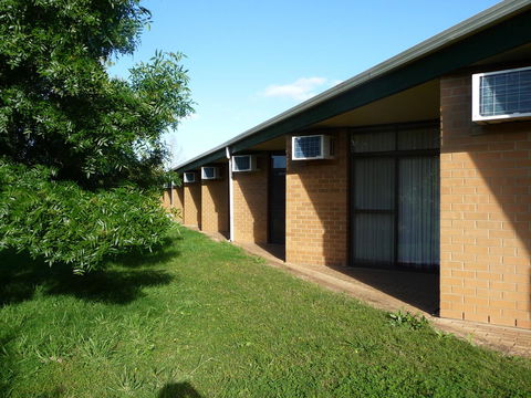 The Wine Vine Hotel - Australia Accommodation 19