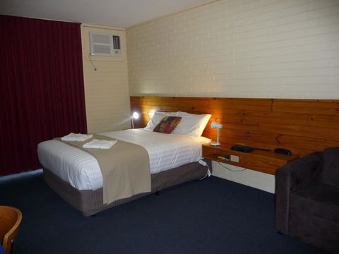 The Wine Vine Hotel - Australia Accommodation 5