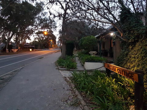 Possum Cottage - Australia Accommodation 12