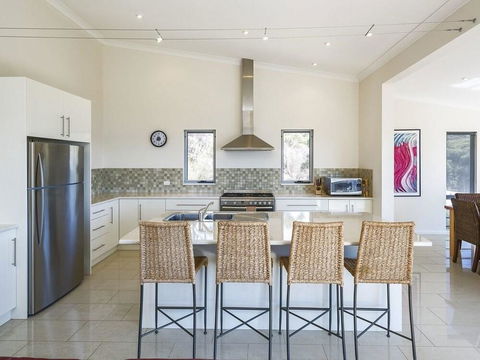 Saar River House - Australia Accommodation 11