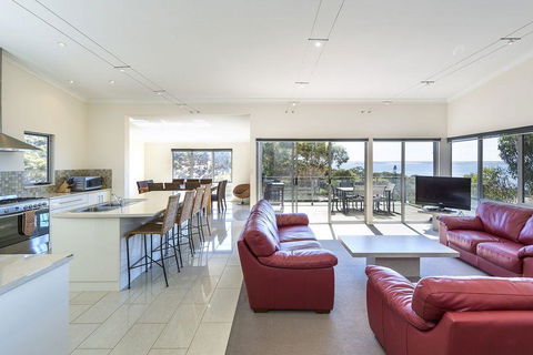 Saar River House - Australia Accommodation 7
