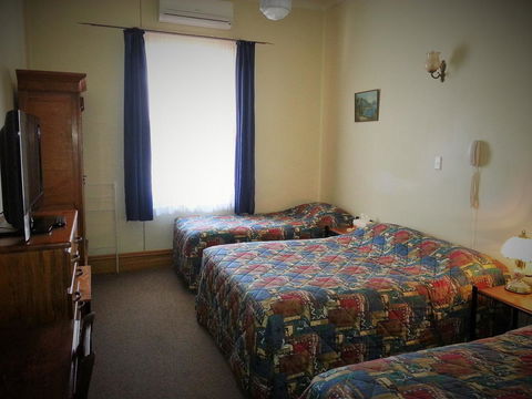 Sonbern Lodge Motel - Australia Accommodation 9