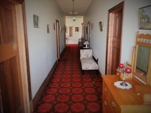 Sonbern Lodge Motel - Australia Accommodation 13