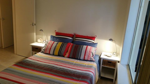 Acaill Accommodation Esplanade Living Self Check-In Self Check-Out - Australia Accommodation 21