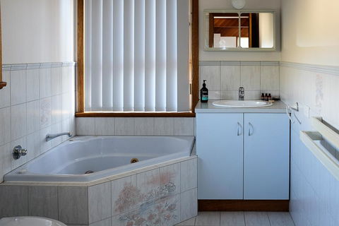 Seacroft - Australia Accommodation 24