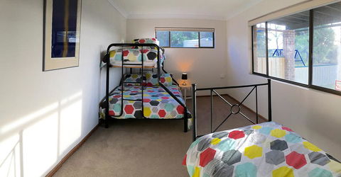 Seacroft - Australia Accommodation 16