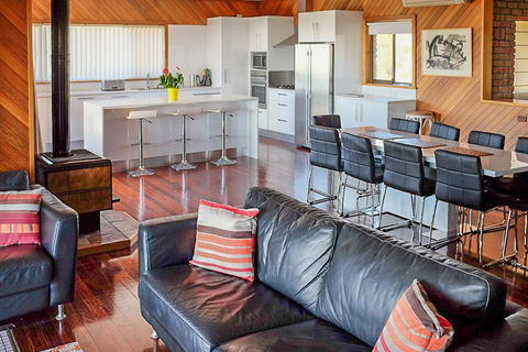 Seacroft - Australia Accommodation 5