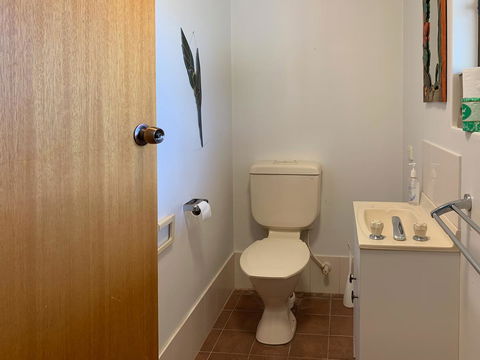 Seacroft - Australia Accommodation 10