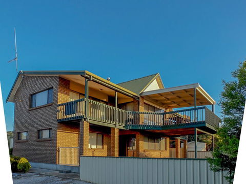 Seacroft - Australia Accommodation 27