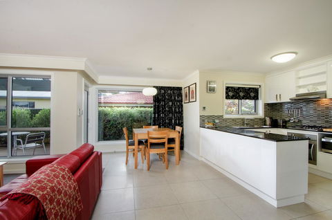 City One Apartment - Australia Accommodation 1