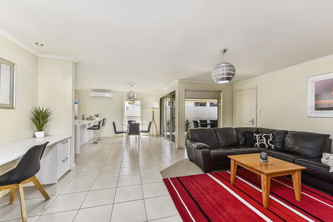 City Fringe Apartment - Australia Accommodation 0