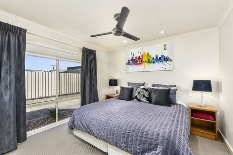 City Fringe Apartment - Australia Accommodation 2
