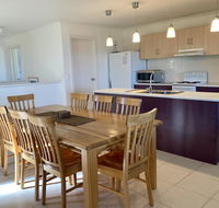 Bayview Beach House Apartment No 1 - Australia Accommodation
