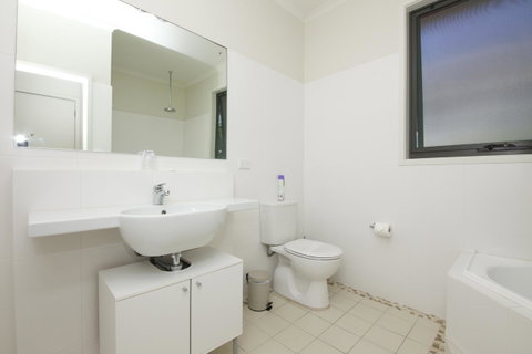 Boom 6 Boomerang Beach - Australia Accommodation 17