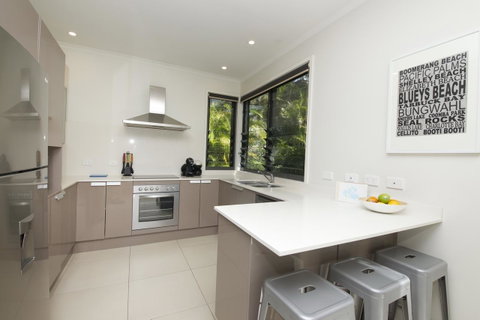 Boom 6 Boomerang Beach - Australia Accommodation 11